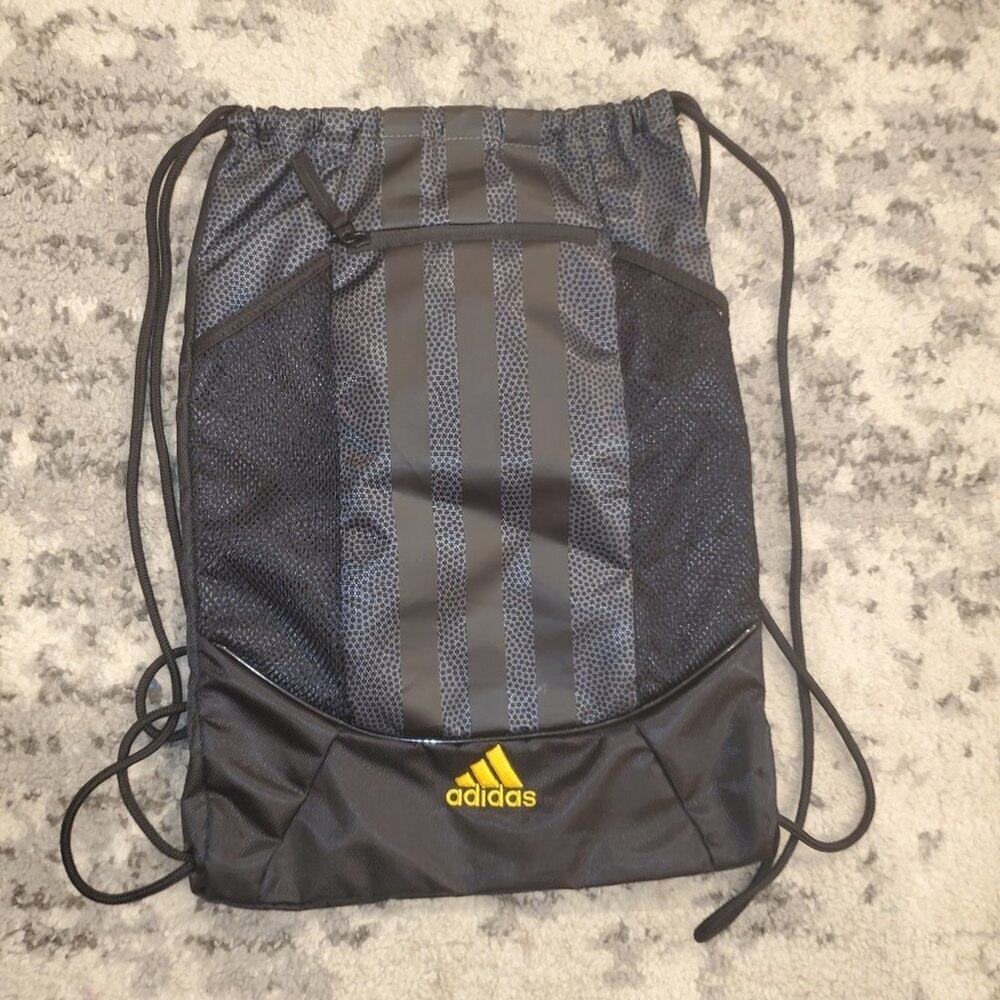 Adidas Small Sports Bag || EUC